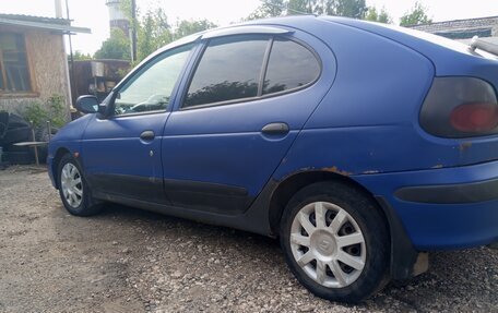 Renault Megane II, 1996 год, 135 000 рублей, 2 фотография