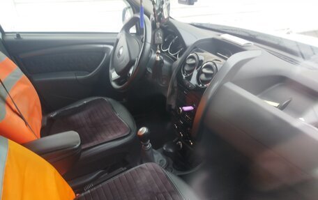 Renault Duster I рестайлинг, 2017 год, 1 650 000 рублей, 7 фотография