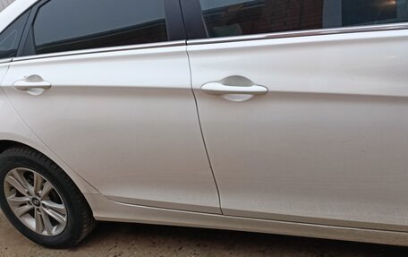 Hyundai Sonata VI, 2012 год, 900 000 рублей, 5 фотография