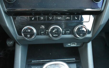 Skoda Octavia, 2018 год, 1 695 000 рублей, 17 фотография