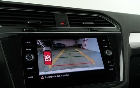 Volkswagen Tiguan II, 2019 год, 2 632 444 рублей, 19 фотография