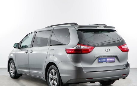 Toyota Sienna III, 2016 год, 2 527 077 рублей, 2 фотография