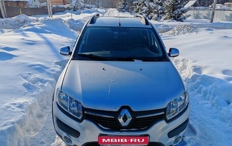 Renault Sandero II рестайлинг, 2016 год, 650 000 рублей, 1 фотография