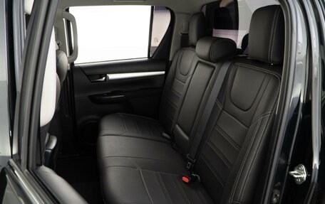 Toyota Hilux VIII, 2021 год, 3 749 999 рублей, 8 фотография