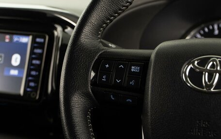 Toyota Hilux VIII, 2021 год, 3 749 999 рублей, 13 фотография