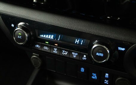 Toyota Hilux VIII, 2021 год, 3 749 999 рублей, 16 фотография