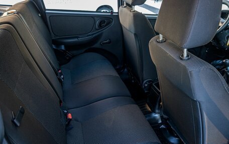 Chevrolet Niva I рестайлинг, 2018 год, 725 245 рублей, 8 фотография