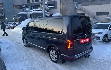 Volkswagen Multivan T6 рестайлинг, 2021 год, 5 250 000 рублей, 3 фотография