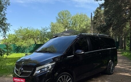 Mercedes-Benz V-Класс, 2014 год, 2 800 000 рублей, 34 фотография