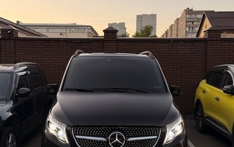 Mercedes-Benz V-Класс, 2014 год, 2 800 000 рублей, 38 фотография