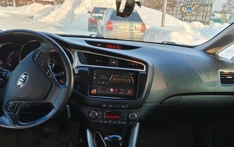 KIA cee'd III, 2015 год, 890 000 рублей, 12 фотография