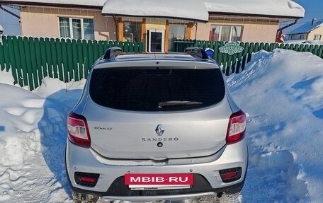 Renault Sandero II рестайлинг, 2016 год, 650 000 рублей, 2 фотография