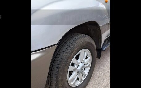 Toyota Land Cruiser 100 рестайлинг 2, 2006 год, 2 760 000 рублей, 6 фотография