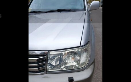 Toyota Land Cruiser 100 рестайлинг 2, 2006 год, 2 760 000 рублей, 7 фотография