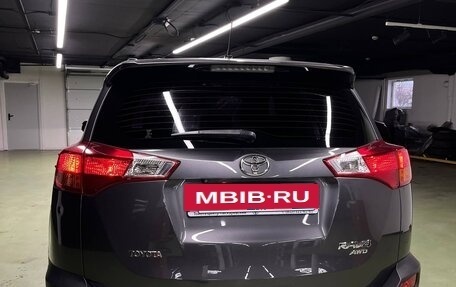 Toyota RAV4, 2013 год, 2 000 000 рублей, 2 фотография