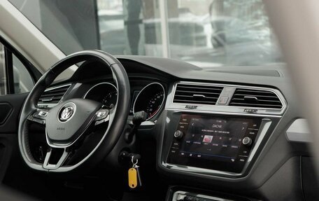 Volkswagen Tiguan II, 2017 год, 2 850 000 рублей, 10 фотография