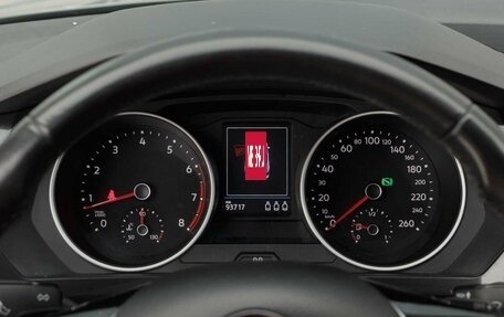 Volkswagen Tiguan II, 2017 год, 2 850 000 рублей, 13 фотография