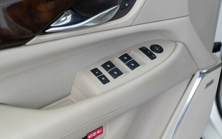 Cadillac Escalade IV, 2015 год, 3 998 077 рублей, 25 фотография