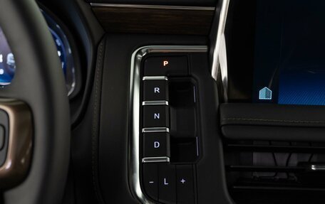 Chevrolet Suburban, 2023 год, 13 390 404 рублей, 30 фотография