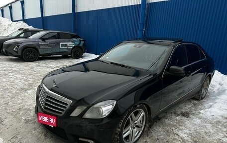 Mercedes-Benz E-Класс, 2010 год, 1 650 000 рублей, 5 фотография