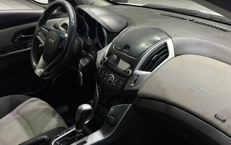 Chevrolet Cruze II, 2013 год, 829 900 рублей, 7 фотография