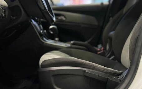 Chevrolet Cruze II, 2013 год, 829 900 рублей, 11 фотография