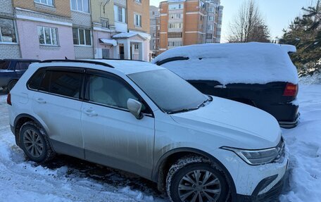 Volkswagen Tiguan II, 2021 год, 3 200 000 рублей, 3 фотография
