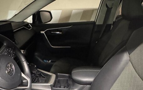Toyota RAV4, 2024 год, 4 100 000 рублей, 7 фотография