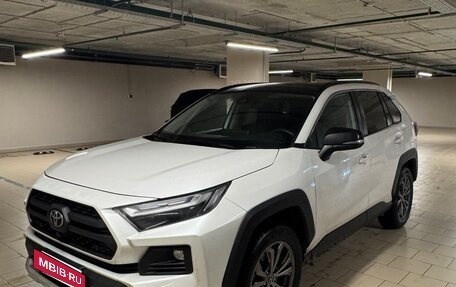 Toyota RAV4, 2024 год, 4 100 000 рублей, 2 фотография