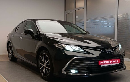 Toyota Camry, 2022 год, 3 990 000 рублей, 3 фотография