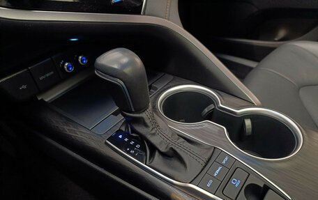 Toyota Camry, 2022 год, 3 990 000 рублей, 19 фотография