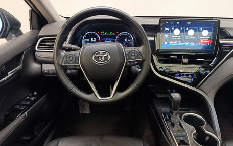 Toyota Camry, 2022 год, 3 990 000 рублей, 13 фотография