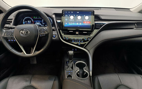 Toyota Camry, 2022 год, 3 990 000 рублей, 12 фотография