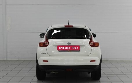 Nissan Juke II, 2013 год, 870 000 рублей, 9 фотография