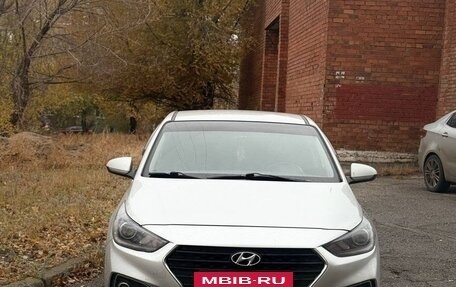Hyundai Solaris II рестайлинг, 2019 год, 1 400 000 рублей, 14 фотография