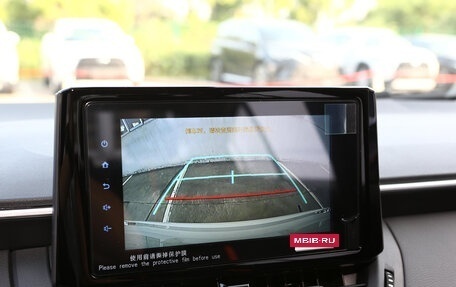 Toyota Corolla, 2023 год, 2 000 000 рублей, 5 фотография