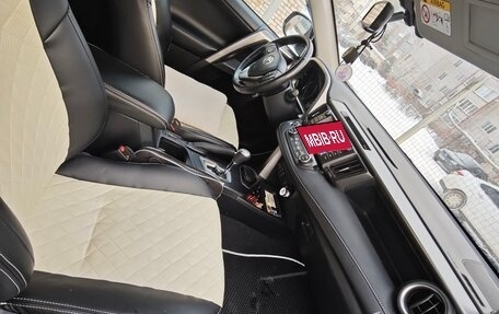 Toyota RAV4, 2019 год, 2 999 999 рублей, 5 фотография