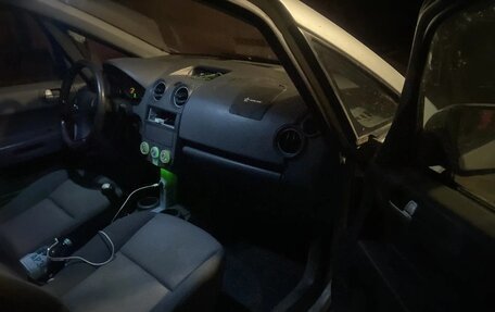 Mitsubishi Colt VI рестайлинг, 2004 год, 285 000 рублей, 8 фотография