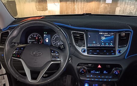 Hyundai Tucson III, 2018 год, 2 300 000 рублей, 11 фотография