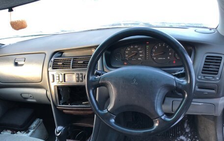 Mitsubishi Diamante II, 1995 год, 115 000 рублей, 17 фотография