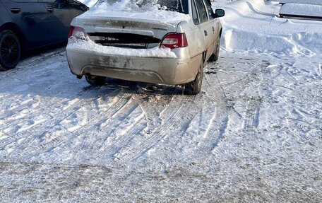 Daewoo Nexia I рестайлинг, 2011 год, 110 000 рублей, 3 фотография