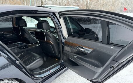 BMW 7 серия, 2015 год, 3 295 000 рублей, 14 фотография