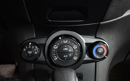 Ford Fiesta, 2017 год, 899 000 рублей, 17 фотография