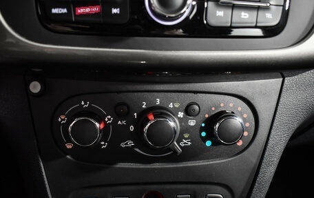 Renault Logan II, 2021 год, 1 349 000 рублей, 16 фотография