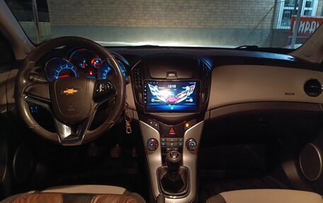 Chevrolet Cruze II, 2013 год, 850 000 рублей, 15 фотография