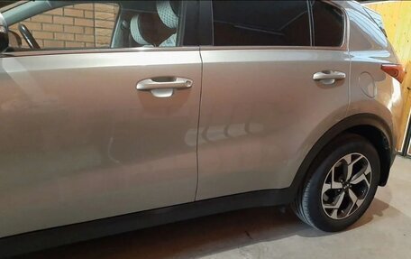 KIA Sportage IV рестайлинг, 2017 год, 2 200 000 рублей, 4 фотография