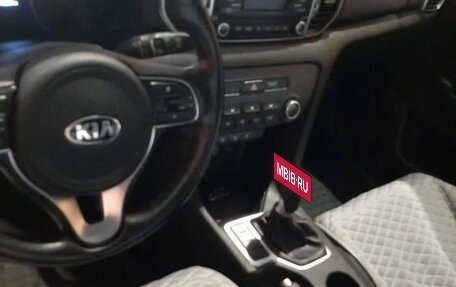 KIA Sportage IV рестайлинг, 2017 год, 2 200 000 рублей, 9 фотография