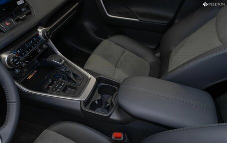 Toyota RAV4, 2025 год, 4 200 000 рублей, 18 фотография