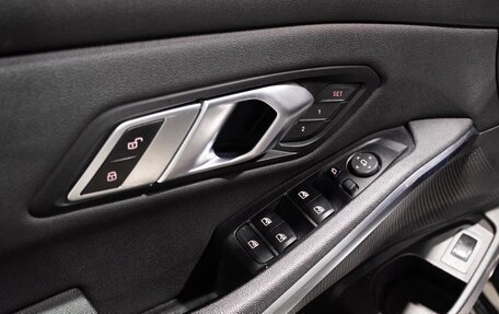 BMW 3 серия, 2019 год, 3 400 000 рублей, 13 фотография