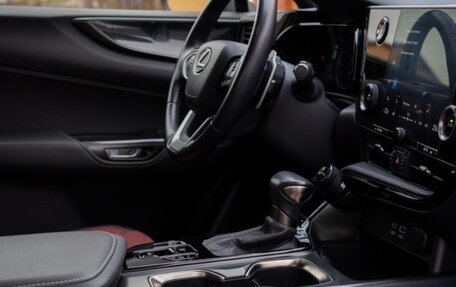 Lexus NX, 2022 год, 5 750 000 рублей, 30 фотография